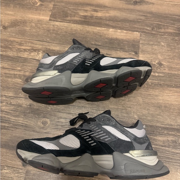 New Balance  9060 Black and Gray 10.5 - Picture 3 of 6